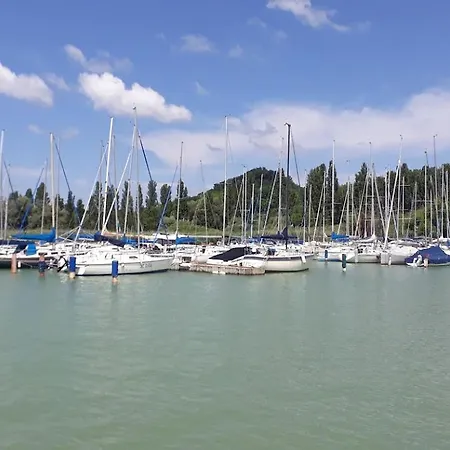 Апартаменты Lent A Parton - Балатонудвари