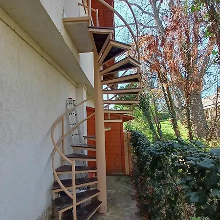 Апартаменты Lent A Parton - *