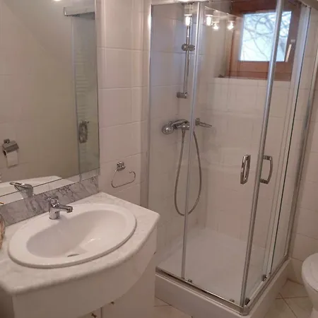 Апартаменты Lent A Parton -