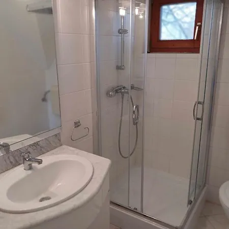 Апартаменты Lent A Parton - *