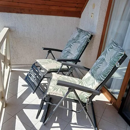 Апартаменты Lent A Parton - *