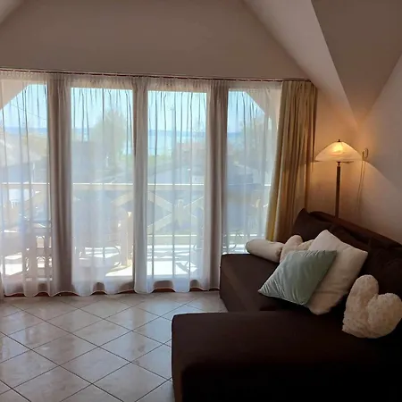 Lent A Parton - Apartamento Balatonudvari