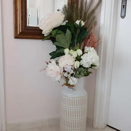 Апартаменты Lent A Parton - *